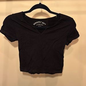 Black v-neck crop top